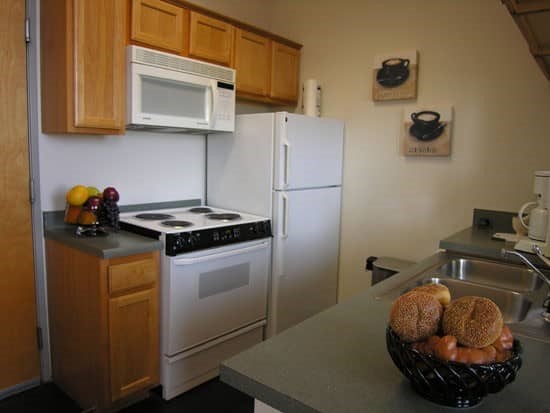 United Jewelers Apartments Kitchen